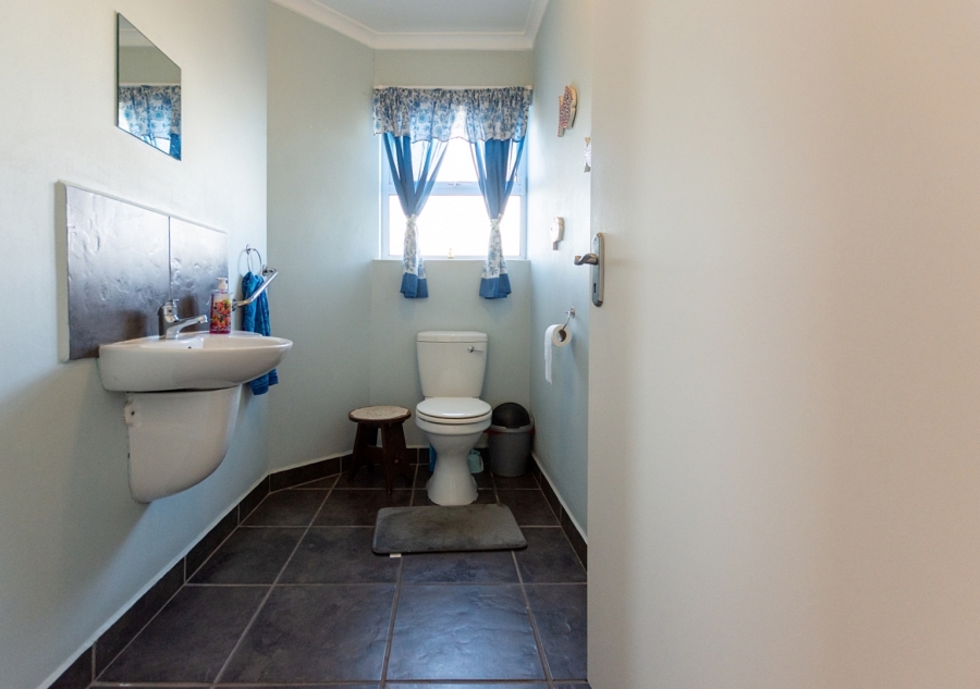 4 Bedroom Property for Sale in Waterfront Western Cape